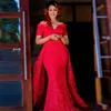 赤いプラスサイズの人魚のイブニングドレスオフショルダーオーバースカートウエディングドレス半袖スイープトレインドバイアフリカのパーティーVestido de Festa