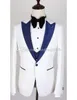 Nouveau Design Un Bouton Blanc Marié Tuxedos Peak Revers Garçons D'honneur Hommes Costumes Mariage / Bal / Dîner Blazer (Veste + Pantalon + Gilet + Cravate) K271