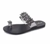 2019 Designer Calçados Femininos preto clássico Chinelos de Charme flip flops Rhinestone Sandals alta qualidade sapatos baratos Big Size 35-42