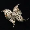 Fashion freshwater pearl jewelry alloy diamond-shaped butterfly-shaped pearl brooch for the wife's charm gift