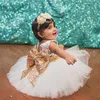 2019 Sparkly Sequying Bow Flower Girl DressショートレースアップリケオンティックFOMAL Litle Girl Girl Girl Girl Girl Wedding Gown