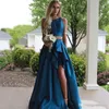 Tanie dwa kawałki Country Teal Prom Dresses Jewel Neck Wysoka Split Side Sukienki Satin Suknie Wieczorowe Nosić Formalne Dress Specjalne okazje Suknie