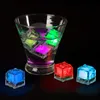 Ice Cube LED Lampeggiante Sommergibile Sensore di liquido multicolore Illuminazione a incandescenza per bere vino Decorazione per bar per feste di matrimonio