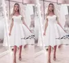 Modest Plus Size Beach En linje Billiga Simple Short Wedding Dresses Off Shoulder Knee Length Wedding Gowns Vestido de Novia Bridal Gowns