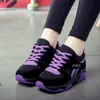 studenti primavera e autunno scarpe sportive da donna coreane scarpe da corsa piatte casuali selvagge donne aumentano la marea di scarpe da pavimento spesse