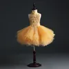 Fluffy Gold Tulle Girl's Pagant Klänning Födelsedagsfest Klänning Hi-Lo Sequin Beads Flowers Girl Princess Dress Kids First Communion Dresses