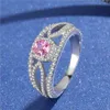 Partihandel - Europa och Amerika Silverpläterad Ring Lyxig design Smycken Rosa Square CZ Diamond Ladies Ring med Box Fashion Explosion