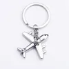 Creative Nyckelkedjor Flygplan Metall Keychains Fashion Pendant Bag Hängande Personlighet Nyckel Kedja för fansgåvor