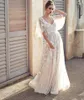 2020 Yeni Boho Gelinlik Dantel A-Line Beyaz Basit Bohemian Beach Elbiseler Backless V Boyun Maxi Pist Elbise Elbise Zemin Vestido 93