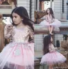 Vestidos da menina de flor com mangas borboleta Jewel Lace Applique Tule SheeNeck Girl Pageant Party Gown