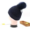 Moda C Örgü Şapka Trendy Erkekler Kadınlar Kış Kürk Poms Beanie Crochet Hat Fedora Chunky Kafatası Açık Sıcak Caps Şapka