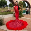 2019 Sexy Sereia Red Feather Prom Dress com trem Sparkly Sequins apliques Cut-out gola alta africanos vestidos de festa de formatura