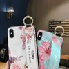 Blommor Telefonväska till iPhone 12 Mini 11 PRO XS Max X XR 8 7 6 6s plus täcke handledsrem Handband Fodral Soft TPU Relief Coque Stand Capa