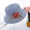 Ny mode sommar blomma sol hattar för kvinnor brett brim elegant halm hattar femme utomhus strand hatt blommig båge solskugga hattar