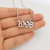 10st Bulk Year Chines Halsband Kvinnor Män Gift Old English Number Charm Halsband Stainless Steel Smycken Gold Silver Choker