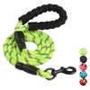 Pet Supplies Dog Tillbehör 5 ft Traction Rope Strong Dog Leash Comfortabled Padded Handle Handreflekterande trådar Medium Stora hundar