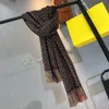 Nieuwe 2018 Winterletter Scarf Women Cashmere Dekens sjaals Fashion Flower sjaals wollen sjaal