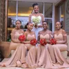 All -Size -Brautjungfern Kleider von Schulter Schatz Sommer Rückenless Sweep Zug Afrikanische Hochzeitsgastkleider Mädchen Triebwagen Kleid