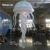Ballon de méduse gonflable d'éclairage suspendu personnalisé 2m / 3m de hauteur lumière de méduse géante RVB pour la décoration de concert et de fête