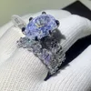 Unieke Top Vintage Vintage Sieraden Paar Ringen 925 Sterling Zilveren Dragon Claw Ovaal Cut White Topaz CZ Diamond Dames Bruiloft Bridal Ring Set