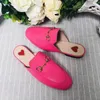 Nueva moda Zapatilla Mujer diseñador diapositivas Zapatos Verano Sandalias resbaladizas planas anchas Zapatilla Flip Flop TAMAÑO 35-41