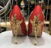 Hot Sale-Bridal Trouwschoenen Satijn Zijde Hoge Hakken Filigraan Bladeren Verfraaid Eden Pumps Puntschoen Metalen Hakken Party Jurk Stilettos