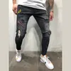 Jeans de broderie de trous pour hommes Jeans pour hommes minces hip-hop Mode hommes maigres Vêtements Pantalons déchirés élégants