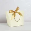 Papierowe prezenty torby prezent biżuteria kosmetyczna torba odzież książki opakowania papierowe torby papierowe torba na prezent pakowy z uchwytami 21 * 16 * 7 cm