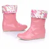 Venda quente-mulheres moda botas de chuva senhora escorregão sólido de salto baixo em couro de patente impermeável Welly Buckle Rainboots