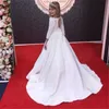 Élégant Blanc Princesse Robe De Bal Fleur Filles Robes Jewel Neck Avec 3D Flora Appliques Puffy Tulle Enfants Pageant Communion Robes