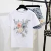 Mode Katoenen T-shirt Tops + Korte Jeans 2 Stuks Sets 2020 Nieuwe Zomer Designer Vrouwen Denim Broek 3D Bloemen kralen Pak