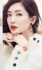 High-End-Ohrringe 2020 neue trendige weibliche lange Temperament Ohrringe aus reinem Silber einfache kalte Windnetz rote französische Ohrringe WY612