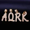 الرجال اسم مخصص الرغيف الفرنسي خطابات قلادة الثلج خارج مكعب الزركون مع سلسلة حبل الذهب الفضة بلينغ زركونيا الهيب هوب مجوهرات