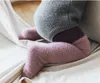 2020熱い赤ちゃん女の子の靴下冬の暖かい生まれたばかりの柔らかいウール新生生まれの膝の高靴幼児の幼児のクリスマスソックス送料無料新しい