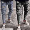 男性のジーンズに苦しんでいる鉛筆のための革のストリートウェアスリムフィットスキニーデニムパンツリッピングホールマンセラナ足首ジッパーズボン1
