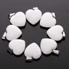 Dijes de moda de piedra de jade blanco natural, cuentas de piedra con forma de corazón de amor, colgantes de 20mm para hacer joyas, colgantes, envío gratis al por mayor