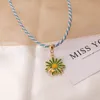 2020 Bohemian Cute Daisy Bee Charms Wisiorek Naszyjnik Dla Kobiet Gilrs Słonecznik Przyjaźń Naszyjnik Biżuteria