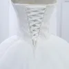 Skräddarsydda plus storlek spets tulle boll klänningar bröllopsklänningar vit spets upp romantiska brudklänningar sopa tåg brud ons klänningar