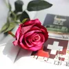 10st / lot Bröllopsdekorationer Real Touch Material Konstgjorda Blommor Rose Bouquet Hem Party Decoration Fake Silk Single Stem Blommor Blommor