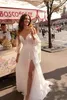 New Beach Wedding Dresses 2023 Sweetheart Lace Bohemian Wedding Dress With Detachable Sleeves Side Split Boho Bridal Gowns Custom BC1793 GW0210