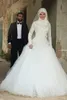 2020 islâmica árabe muçulmano A Bridal Vestidos Linha do casamento do laço de Inverno Vestidos mangas compridas gola alta Midwest Vestido 3785