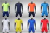 Yakuda Customized 2022 Neue Fußball-Trikots Sets Großhandel Tops mit Shorts Training Jersey Short Custom Team Jersey Football Uniformen