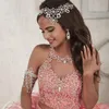 2019 nouvelle mode chaude livraison gratuite robe de bal élégante Scoop couleur cristal robes de mariée robes perles robes de mariée en organza à plusieurs niveaux