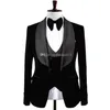 Nowy Popularny Przycisk Black Velvet Groom Tuxedos Szal Kapel Mężczyźni Garnitury Ślub / Prom / Kolacja Best Man Blazer (Kurtka + Spodnie + Kamizelka + Krawat) W236