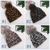 Örme Cap Kadınlar Pom Ears yazdır Leopard Kış Şapka Beanie Çift Katmanlı Yün Topu Caps 4 Styles çevirin Isınma