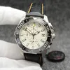 Watchs de chronomètre de batterie de 44 mm Watch pour hommes Cadran blanc avec sangle en cuir noir et lunette rotative8799548