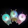 Novelty Lighting Handy C Mini Bee Handle Laddning av elektriska fläktar Tunn handhållen bärbar lysande nattljus för hemmakontorspresenter 3 färger