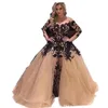 Champagne Off Shoulder Prom Dress Gorgeous Detachable Train Black Lace Applique Long Sleeve Party Dress Sexy Fashion Mermaid Evening Gowns