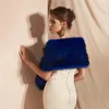 Plus la taille bleu royal femmes fourrure épaule Wrap châles de mariée Cape fausse fourrure de mariage haussement d'épaules robe de soirée manteau boléros en Stock p6659528