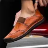 Mężczyźni Casual Buty 2019 Lato Jesień Mężczyźni Mokasyny Slip On Leather Youth Shoes Oddychające Mody Flat Footwear Jeździć Nowy